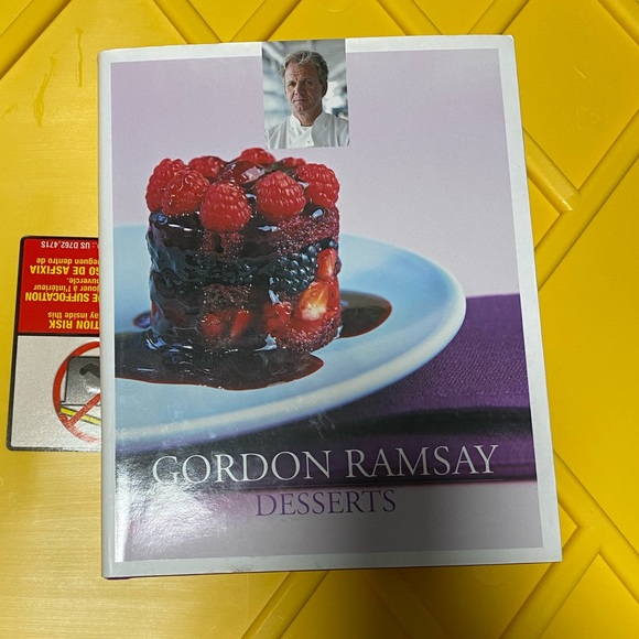 Gordon Ramsay Desserts- cookbook - Picture 2 of 5